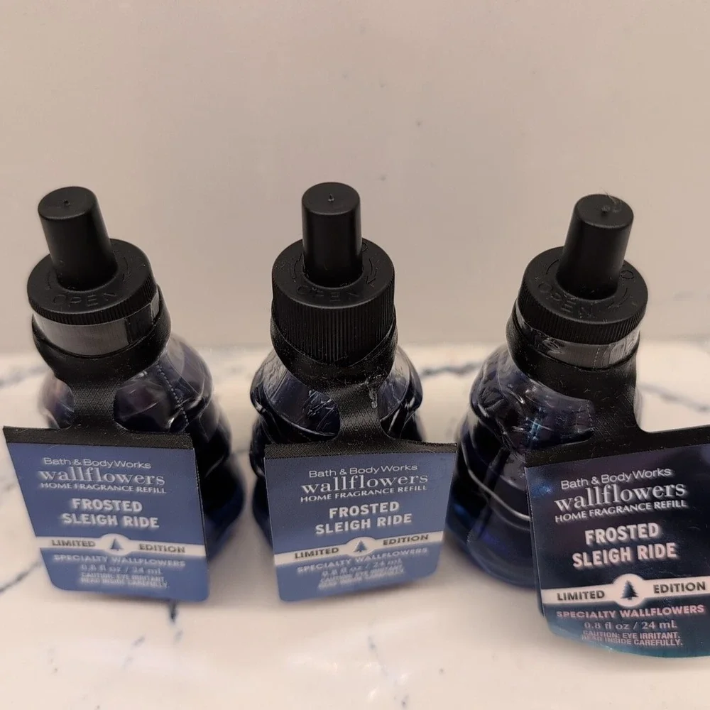 Bath & Body Works Frosted Sleigh Ride Wallflowers Refills Tree Shape Lot Of 3